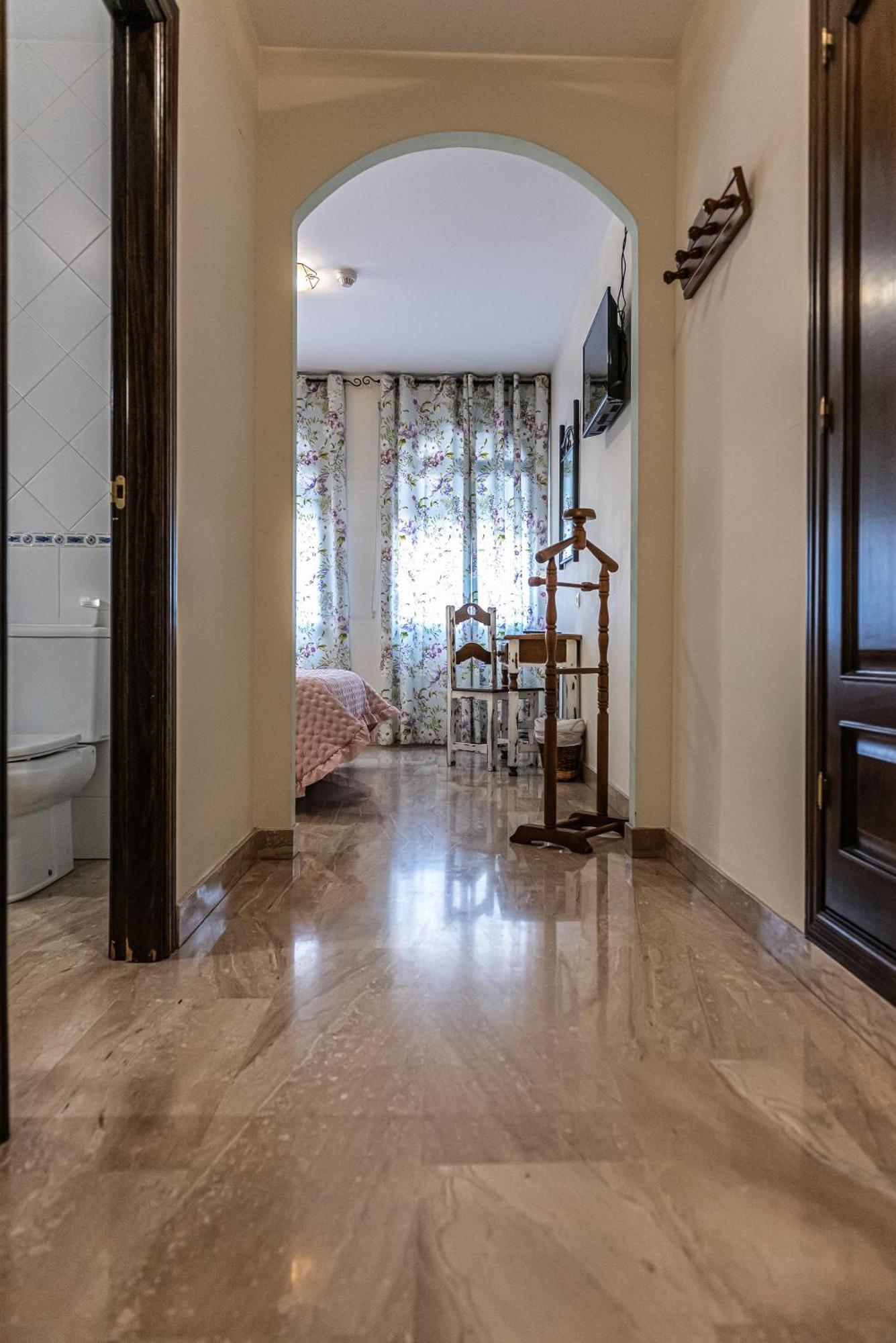 Hotel Las Rosas Приего-де-Кордова Экстерьер фото
